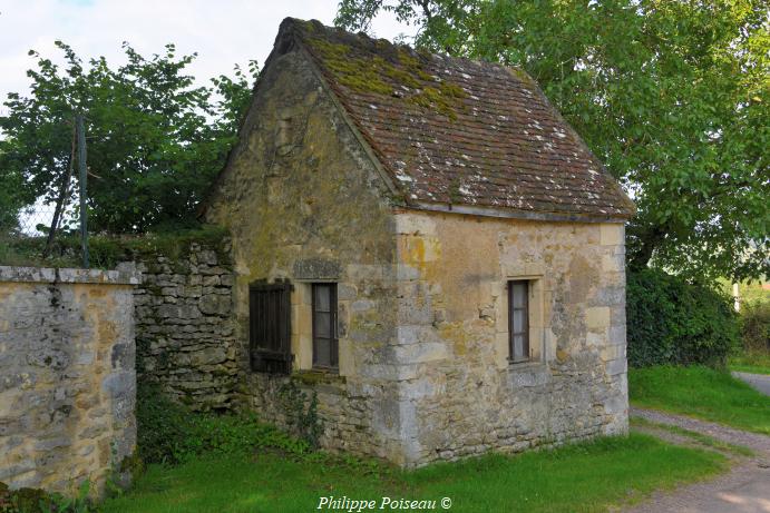 Maison de gardien à Dompierre sur Héry