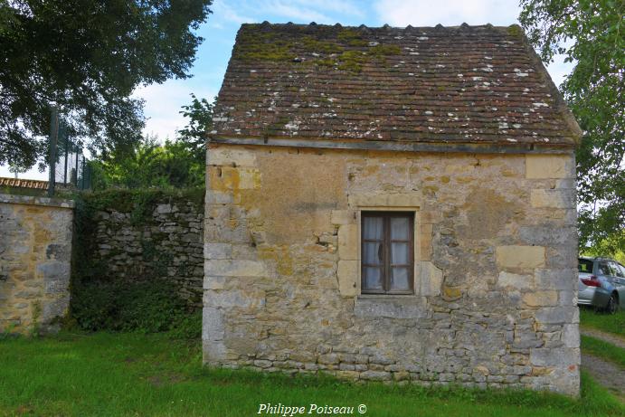 Maison de gardien à Dompierre sur Héry