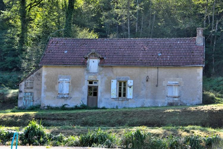 Maison éclusière de Crain