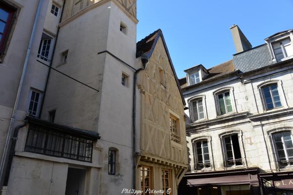 Maison rue de la Monnaie à Clamecy