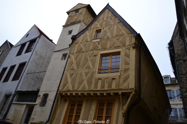 Maison rue de la Monnaie à Clamecy