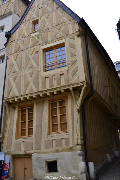 Maison rue de la Monnaie à Clamecy