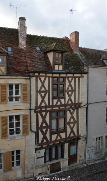 Maison à colombage rue des Moulins