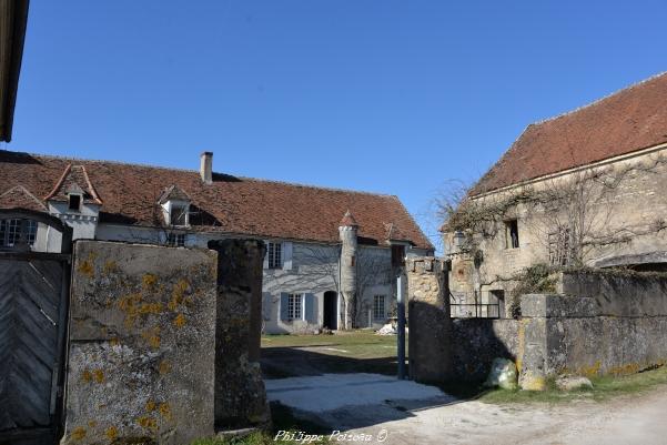 Manoir du village de Mavé un patrimoine