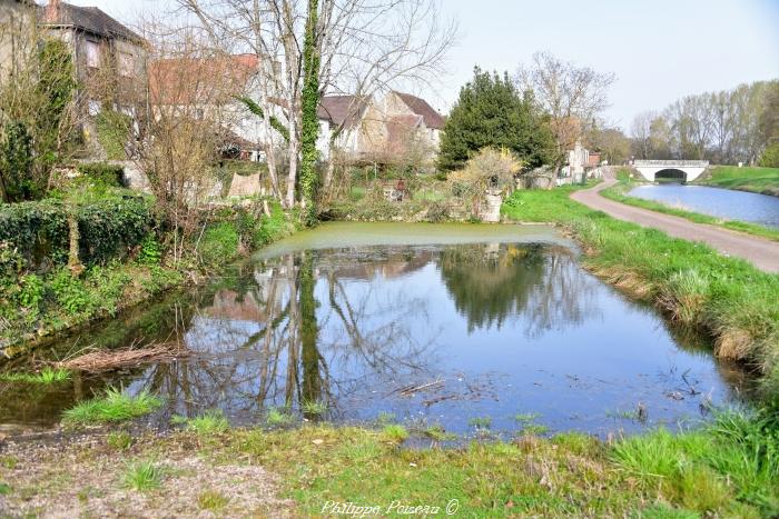 Mare de Villiers sur Yonne