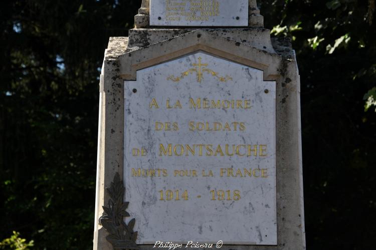 Monument aux Morts Montsauche les Settons