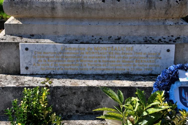 Monument aux Morts Montsauche les Settons