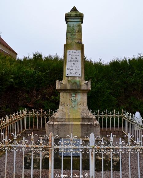 Monument aux mort de Chateauneuf Nièvre Passion