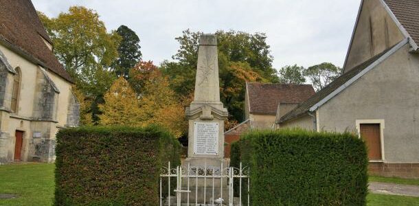 Monument aux morts de Dampierre-sous-Bouhy