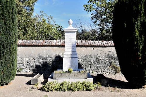 Monument aux morts du cimetière