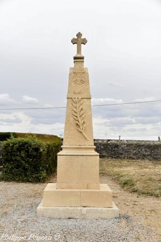Monument aux morts d'Isenay