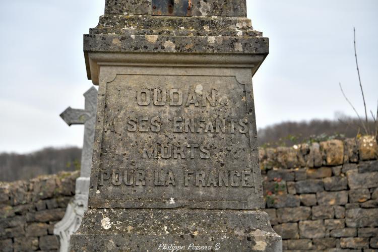 Monument aux morts d'Oudan