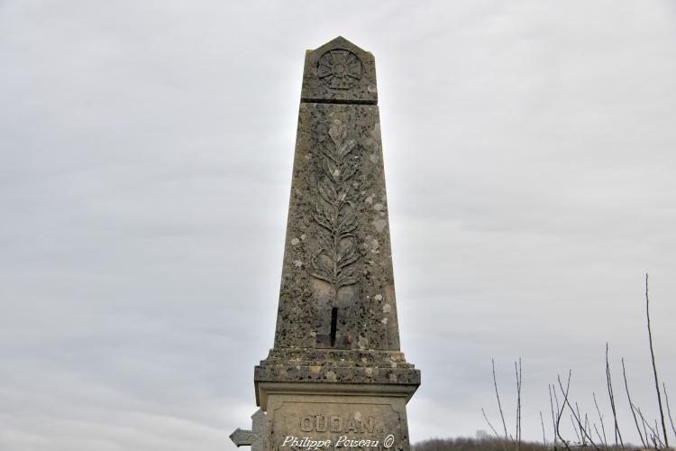 Monument aux morts d'Oudan