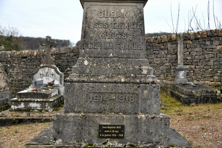 Monument aux morts d'Oudan