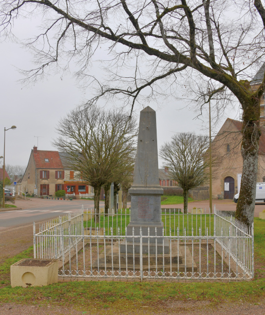 Monument aux morts de Bazolles 