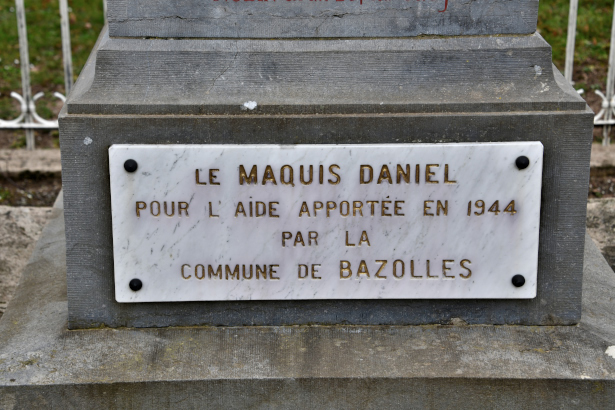 Monument aux morts de Bazolles 