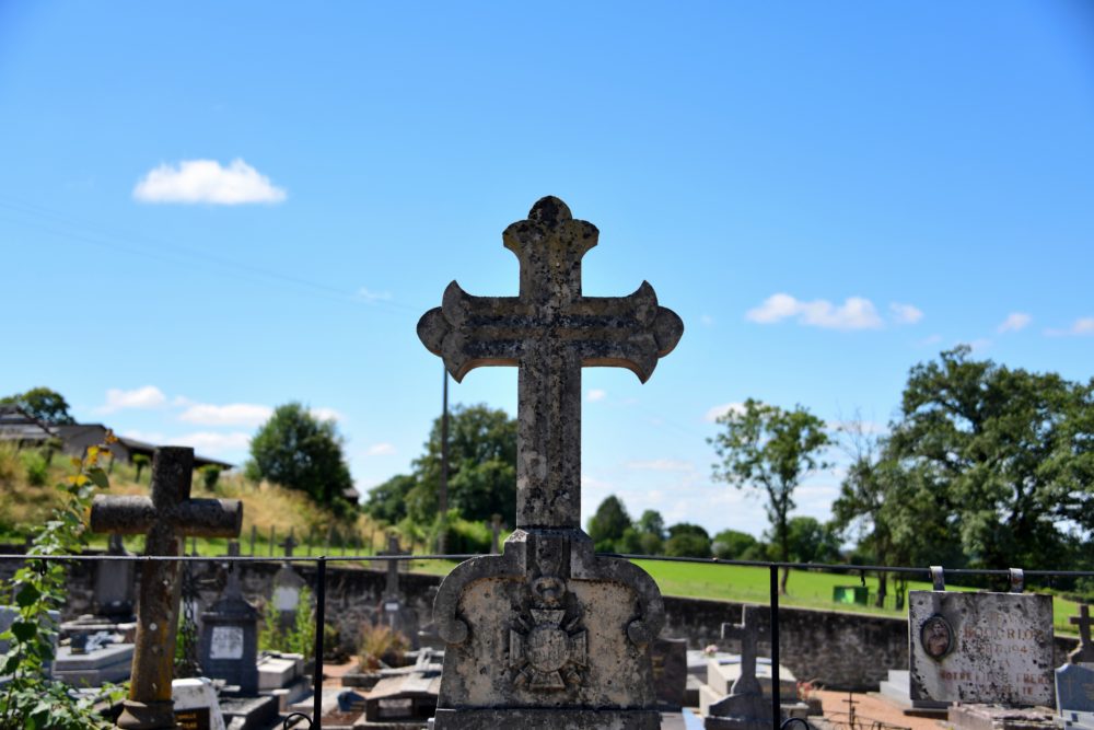 Ancien monument aux morts de Blismes