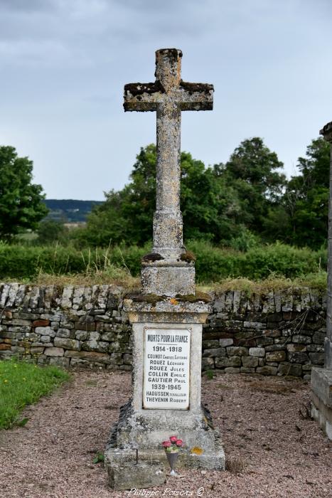 Monument aux Morts de Champallement