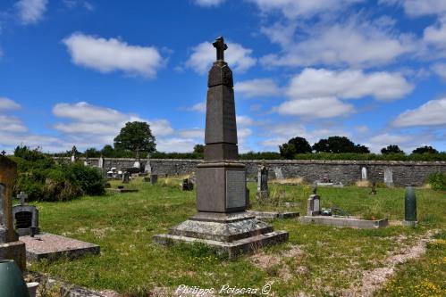 Monument aux morts de Chevannes Changy