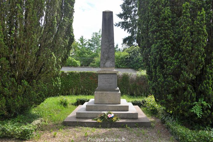 Monument aux morts de Couloutre