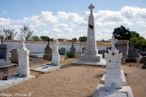 Monument aux morts de Devay