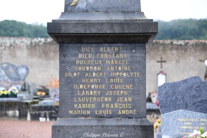 Monument aux morts de La Celle sur Nièvre