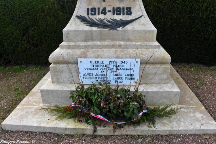 Monument aux morts de La Chapelle Saint André