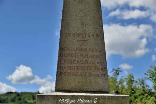 Monument aux morts de Lavault de Frétoy Nièvre Passion