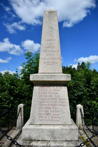 Monument aux morts de Lavault de Frétoy Nièvre Passion