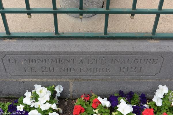 Monument aux morts de Lucenay