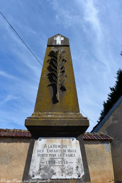 Monument aux morts de Maux Nièvre Passion
