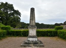 Monument aux morts de Mont et Marré un hommage