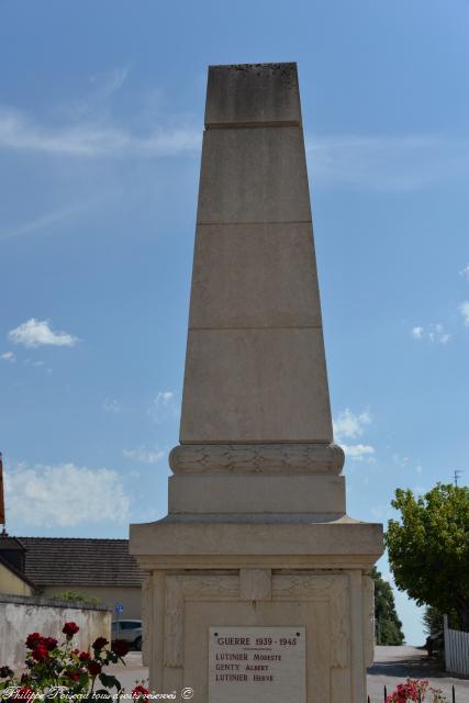 Monument aux morts de Saint Andelain Nièvre Passion