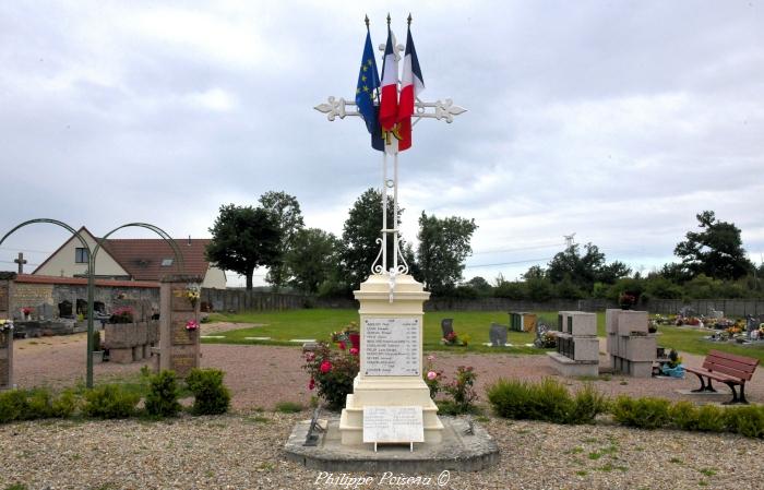 Monument aux morts de Saint-Éloi