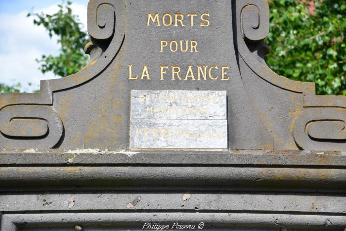 Monument aux morts de Saint-Ouen-sur-Loire