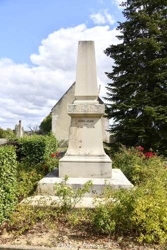 Monument aux morts de Saint Quentin Nièvre Passion