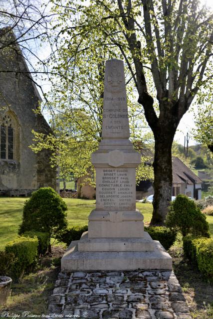 Monument aux morts de Sainte Colombe des Bois un hommage