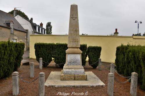 Monument aux morts de Sermoise sur Loire un hommage