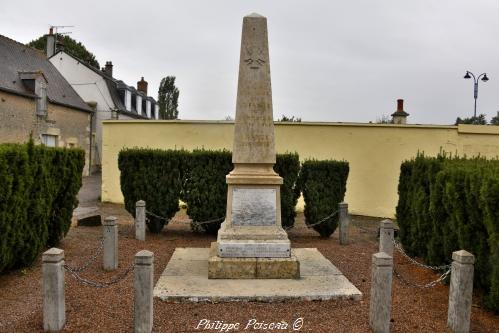 Monument aux morts de Sermoise