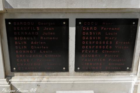 Monument aux morts de Suilly La Tour