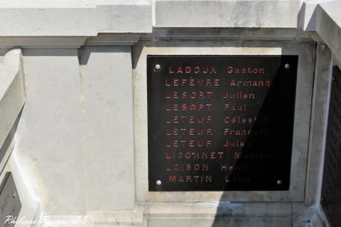 Monument aux morts de Suilly La Tour