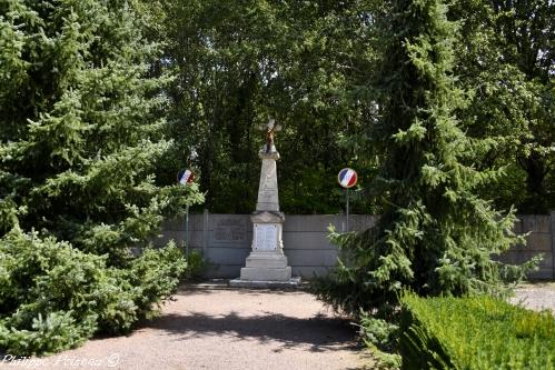 Monument aux morts de Villechaud Nièvre Passion