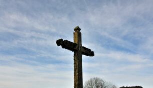 Croix du cimetière de Planchez