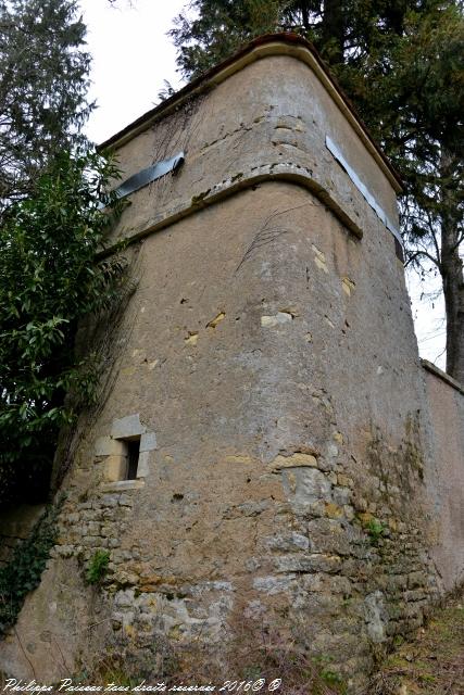 Muraille de Monceaux le Comte