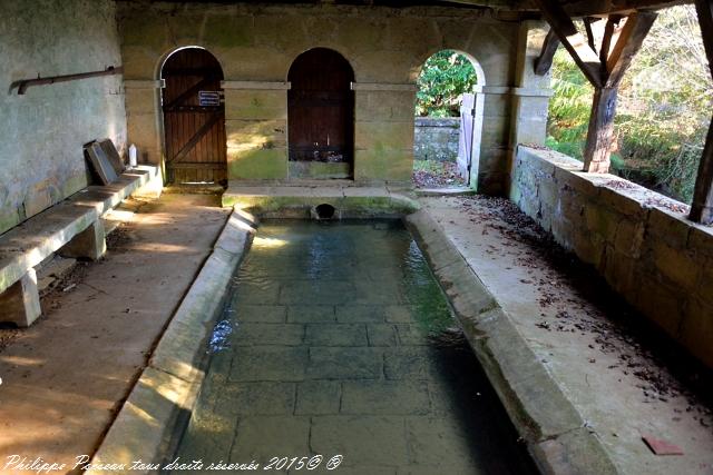 Le grand lavoir de Champlemy