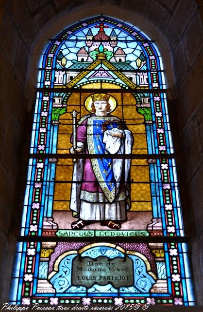 Vitraux de l'église de Château Chinon