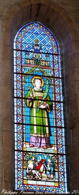 Vitraux de l'église de Château Chinon