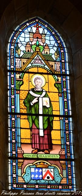 Vitraux de l'église de Château Chinon