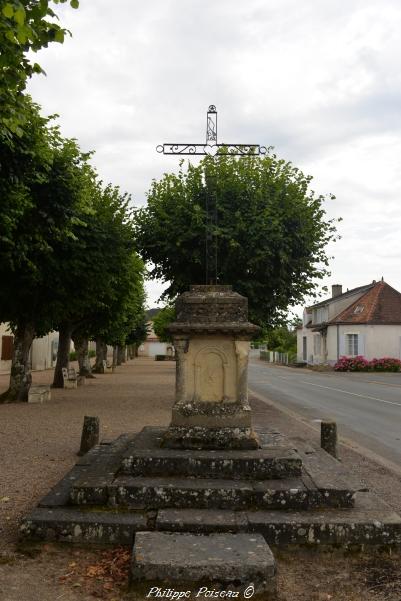 Croix de Saint Germain Chassenay Nièvre Passion