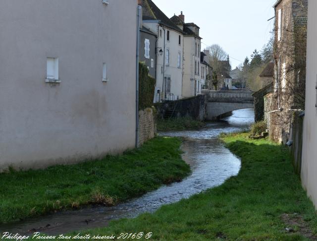 Pont de l'Anguison de Corbigny Nièvre Passion